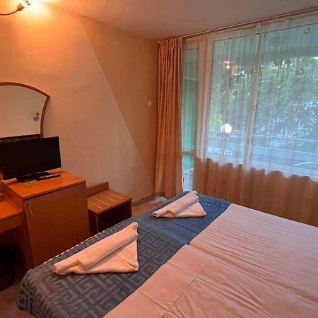Хотел Диамант Hotel Diamond Balchik Exterior foto