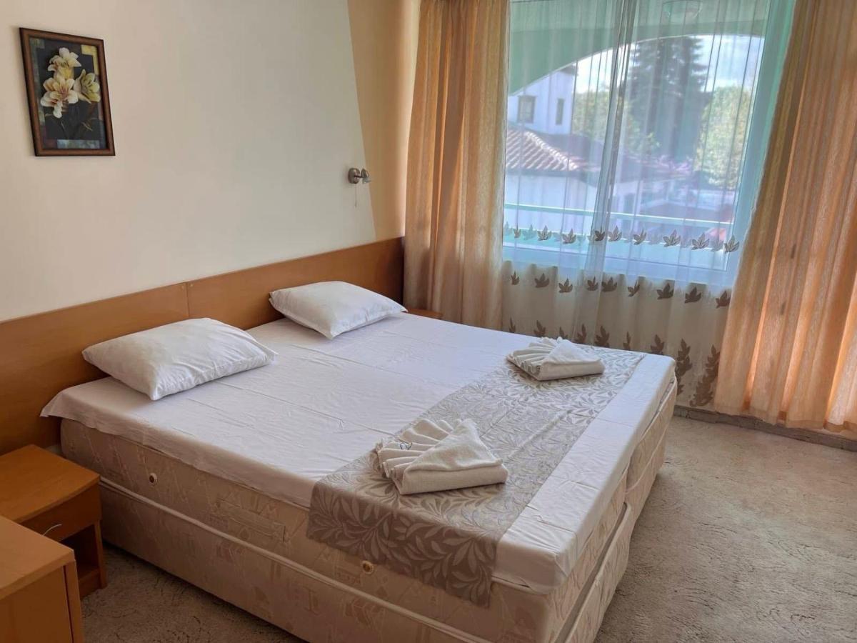 Хотел Диамант Hotel Diamond Balchik Exterior foto